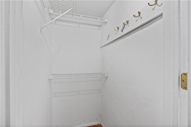 Building Photo - 3660 Peachtree Rd NE