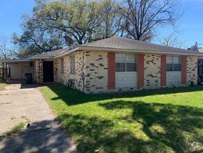 Building Photo - 8710 Dinkins St