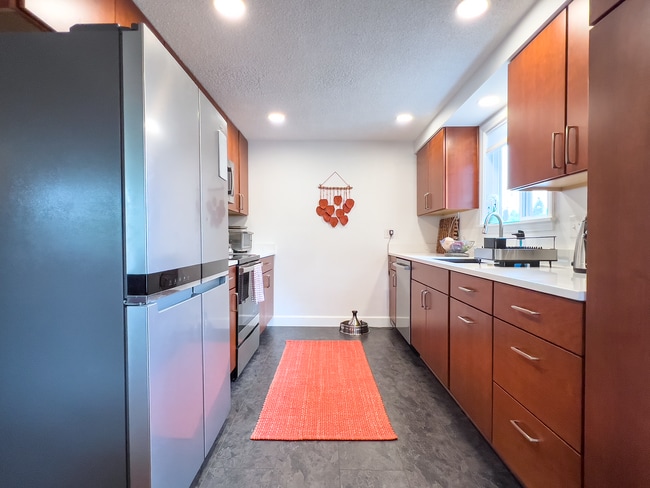 Building Photo - Charming and Cared for 3 bedroom, 1 bath home in the Brentwood-Darlington Neighborhood.