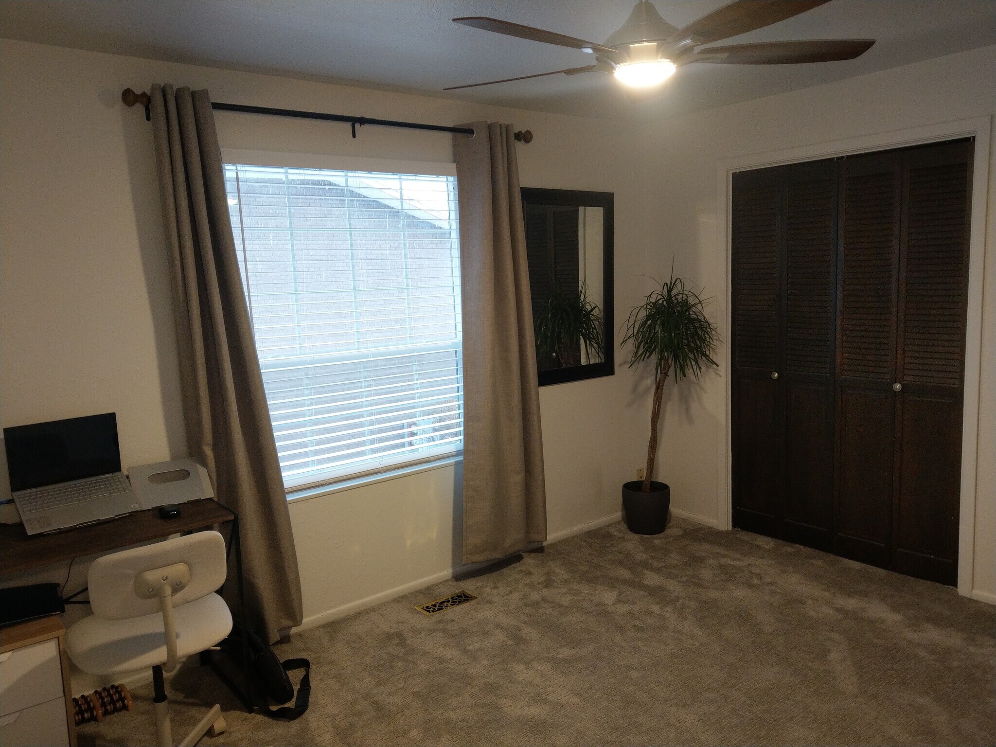 Building Photo - 3936 S 2300 E