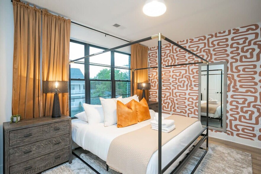 Building Photo - 402 Cleveland St