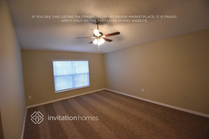 Building Photo - 11042 Englenook Dr