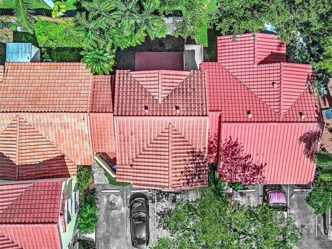 Building Photo - 1353 Springside Dr