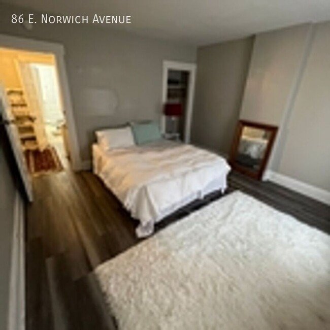 Building Photo - Awesome 2 Beds 1 Bath on Norwich!