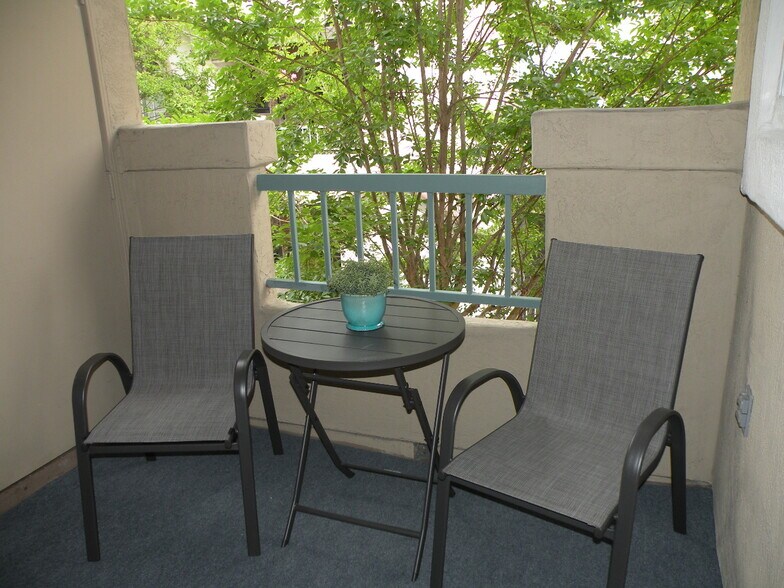 Patio - 8680 New Salem St