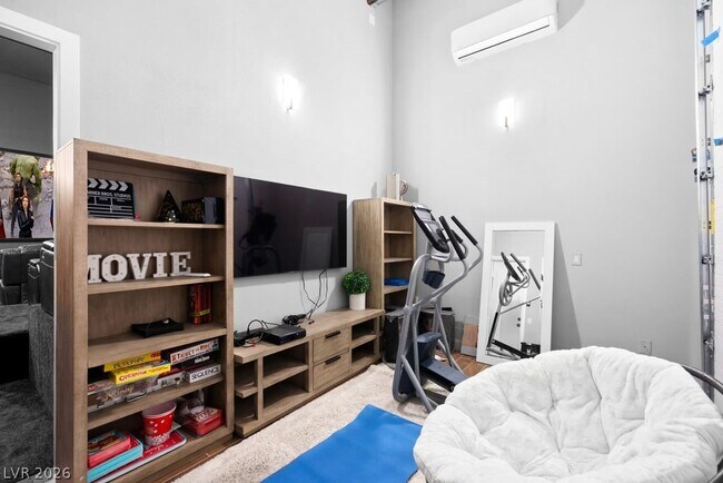 Building Photo - 4315 N Dapple Gray Rd