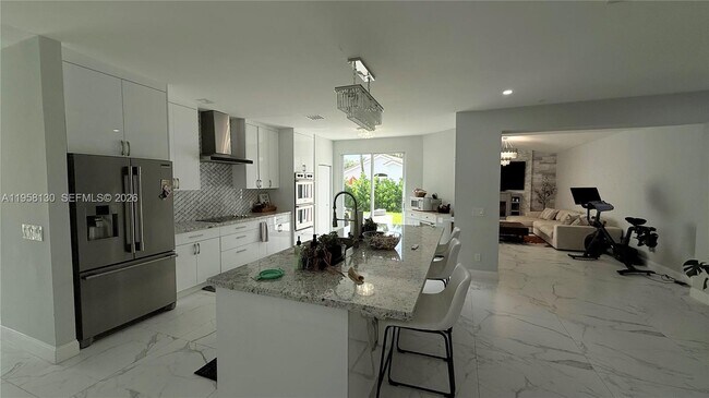 Building Photo - 212 SW 179th Ave