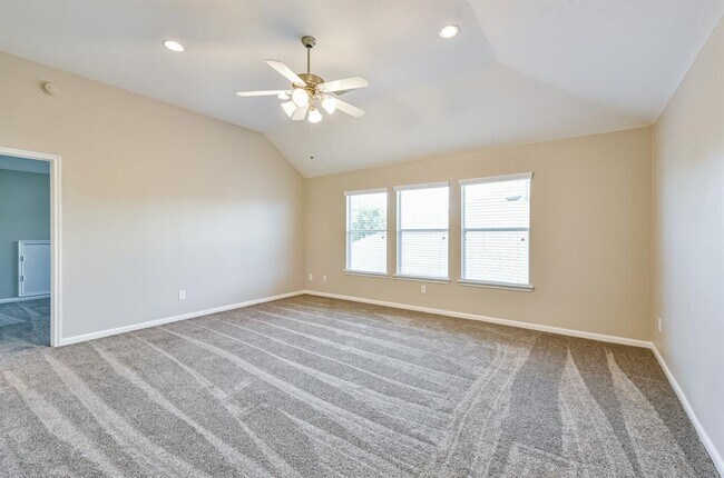 Building Photo - 25306 Overbrook Terrace Ln