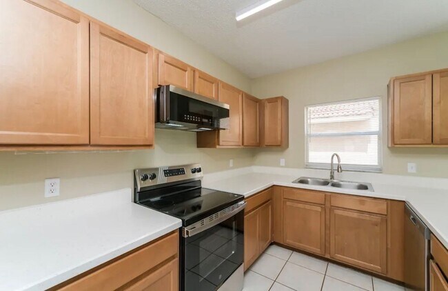 Building Photo - 2337 Cordova Ct