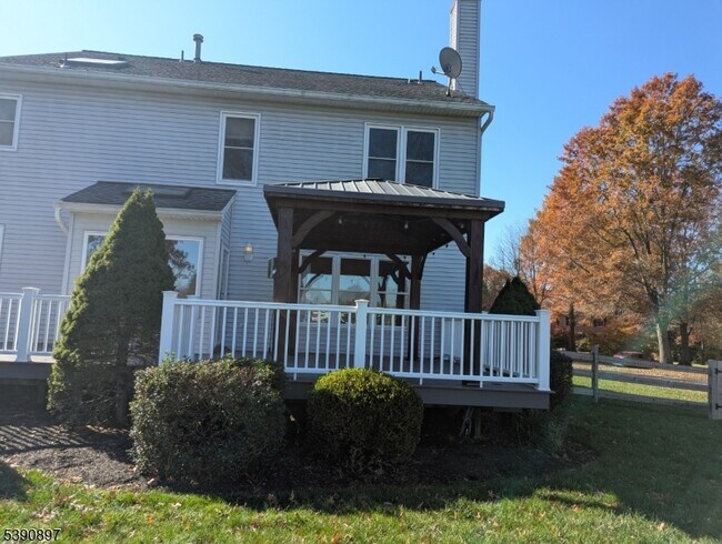 Building Photo - 25 St Andrews Dr