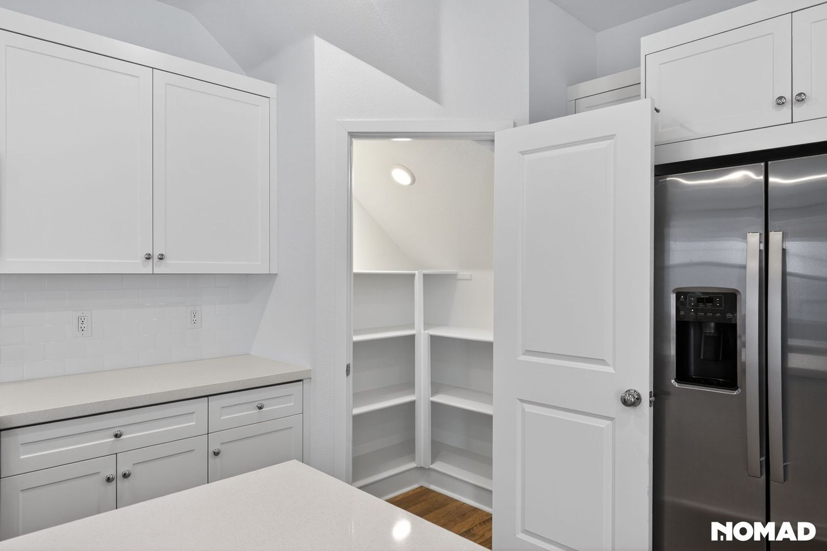 Building Photo - 26648 Jonquil Ave