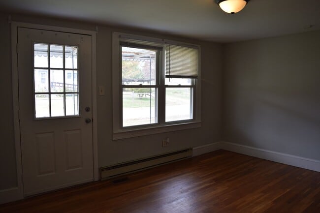 Building Photo - Charming 3-Bedroom Home in Hickory – $1,450/mo