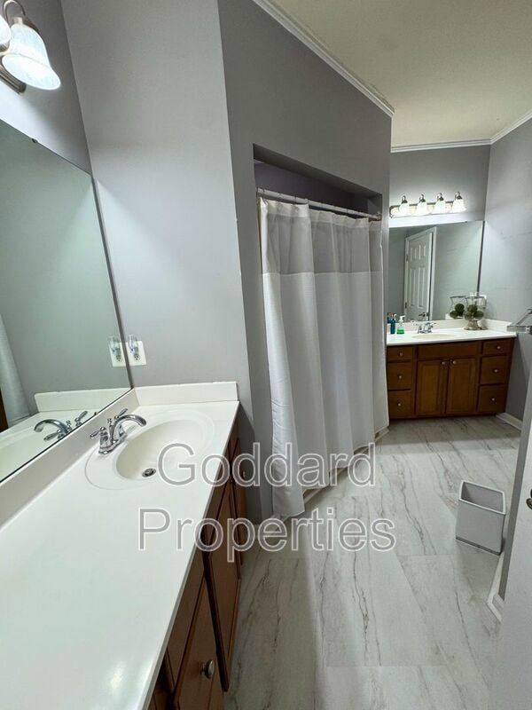 Building Photo - 7116 Daniel John Dr