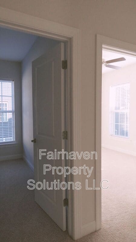 Building Photo - 1978 Mitchell Ave