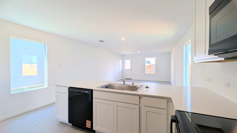 Building Photo - 732 Sandhill Crane Ln