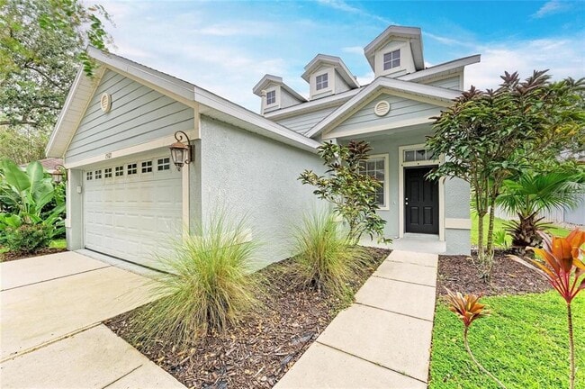 Building Photo - 15121 Searobbin Dr