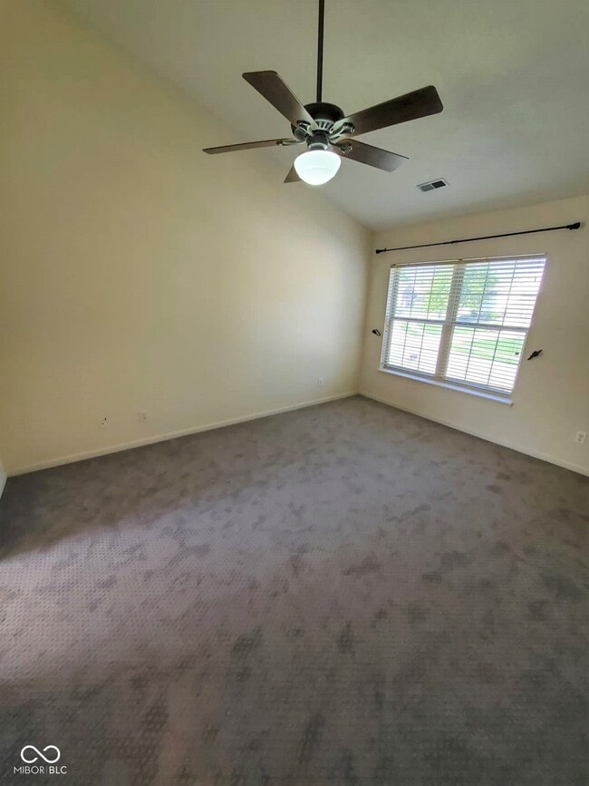 Building Photo - 10116 Hawks Lake Dr