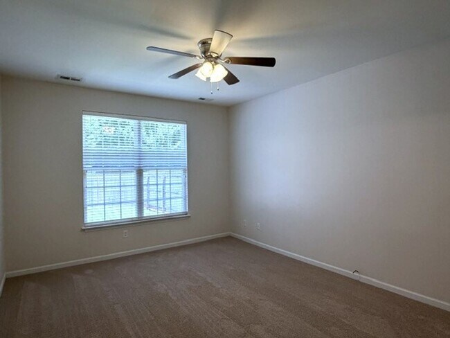 Building Photo - 1107 Montreux Dr