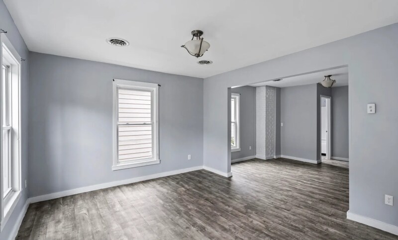 Building Photo - 21 W Sunnyside Way