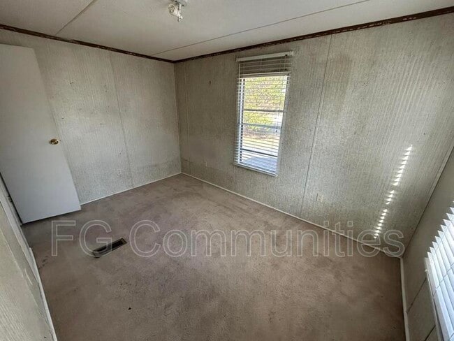 Building Photo - 1754 Zion Rd