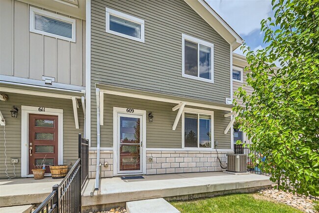 Building Photo - West Longmont Townhome!