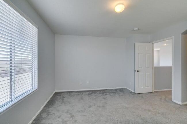 Building Photo - Bright & Spacious Home with Open Layout and Prime Location