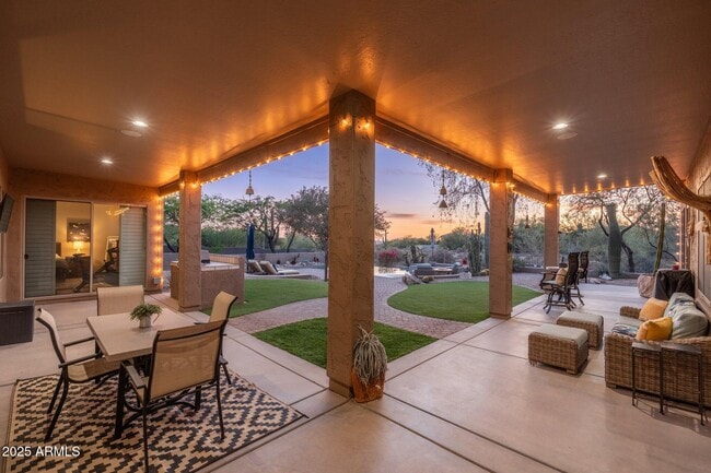 Building Photo - 5712 E Blue Sky Dr