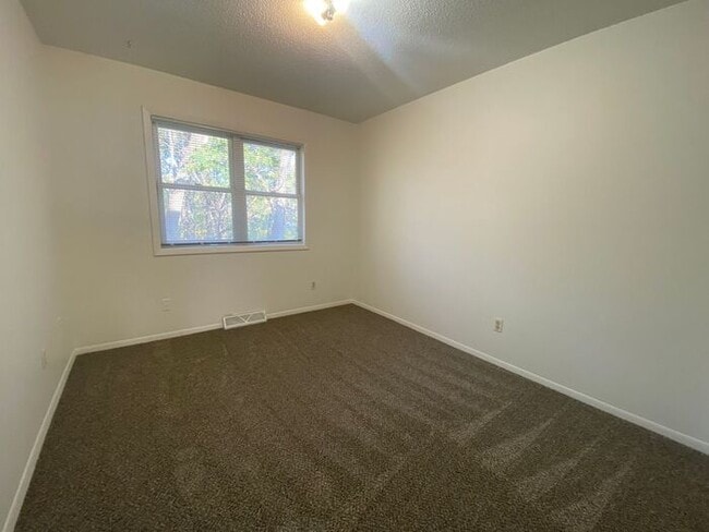 Building Photo - $1,500 | 3 Bedroom, 1 Bathroom Duplex | NO PETS | Available for an August 1st, 2026 Move In!