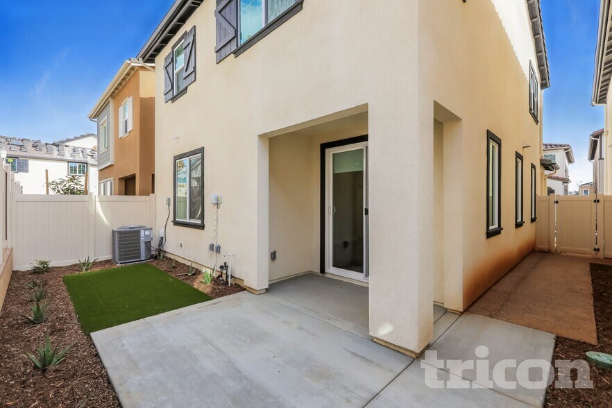 Building Photo - 31540 Willowood Way