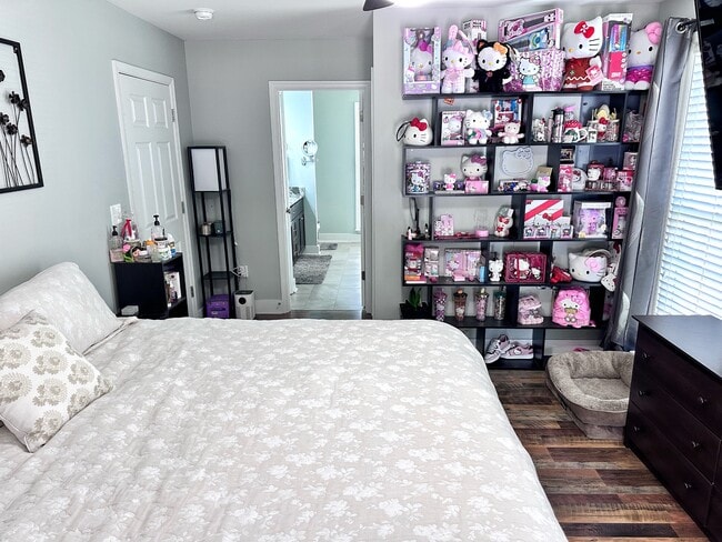 Building Photo - 304 Chisholm Trail