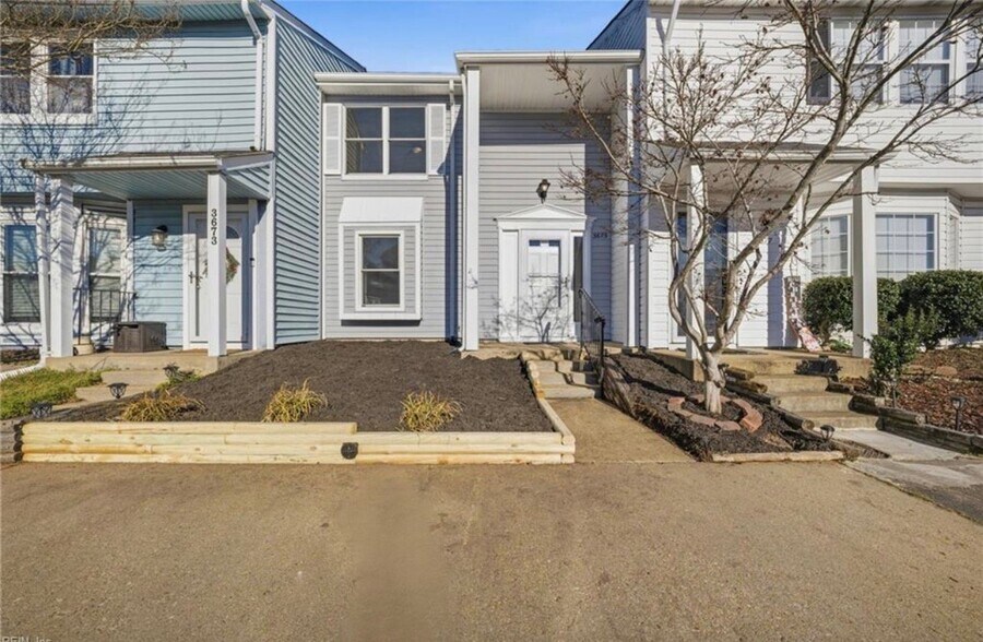 Building Photo - 3675 Sylvan Ln