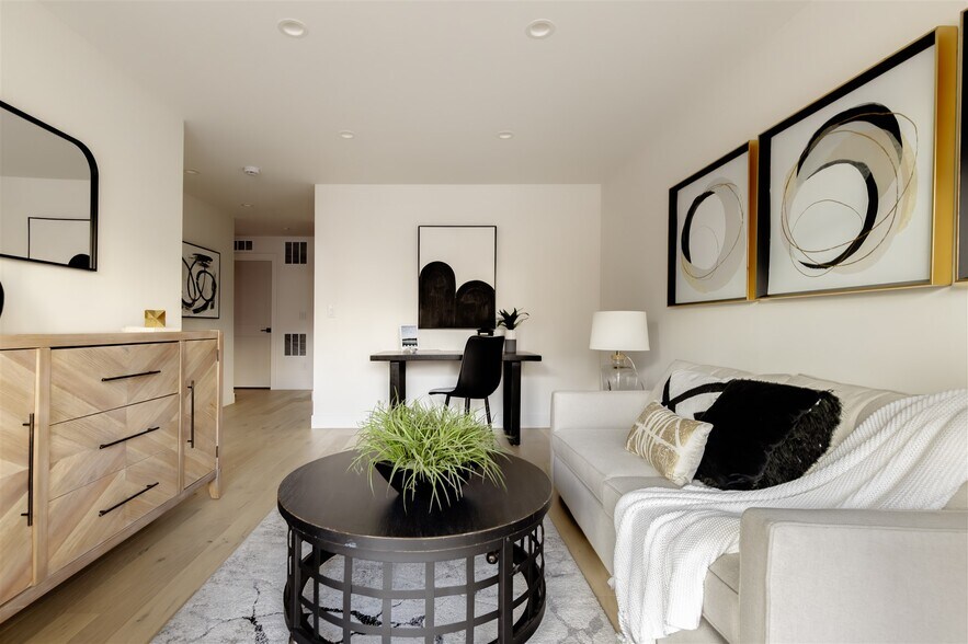 Building Photo - 1755 N Williams St