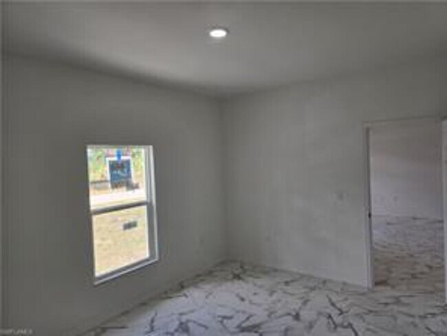 Building Photo - ASK US ABOUT FREE RENT!! NEW CONTRUCTION 2...