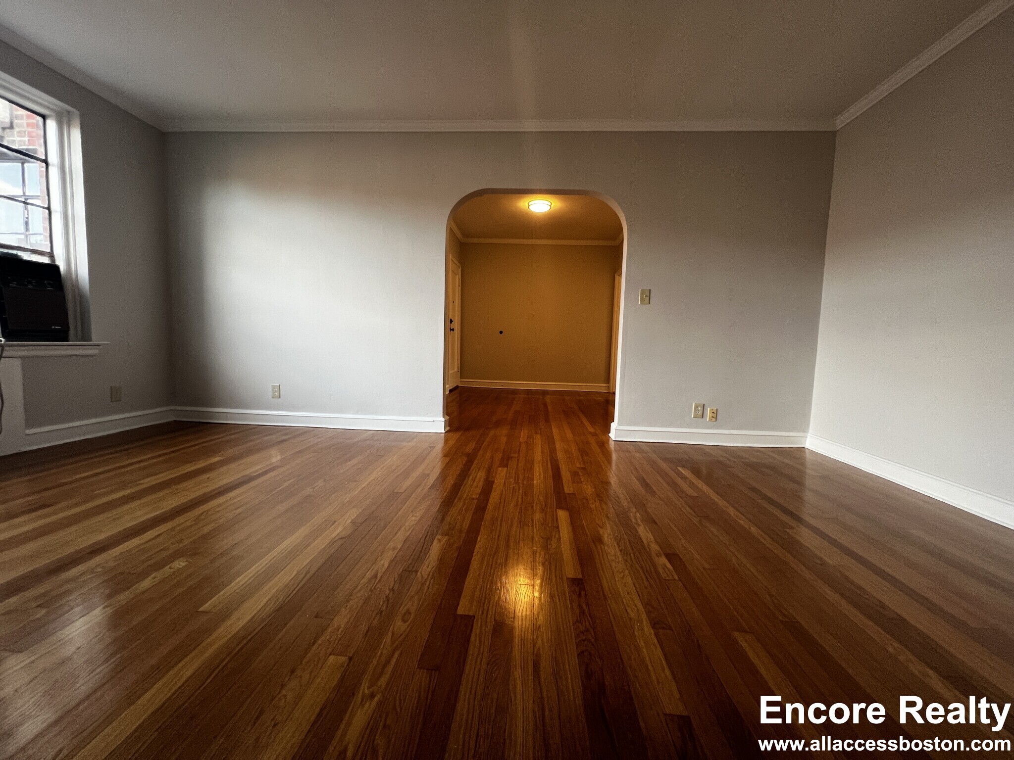 Building Photo - 105 Longwood Ave