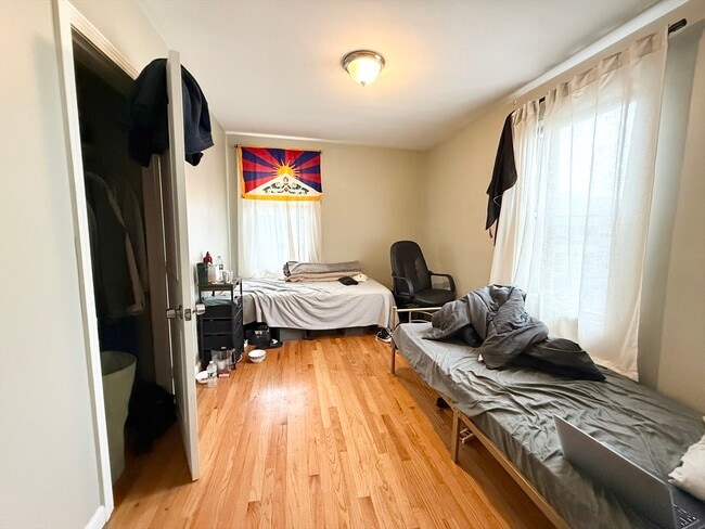 Building Photo - 3977 Washington St