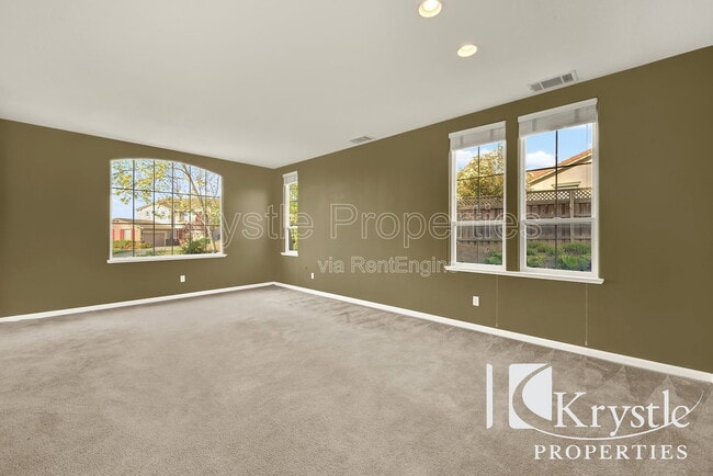 Building Photo - 3050 Blue Sky Ct