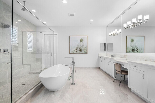 Building Photo - 19863 Meadowside Ln