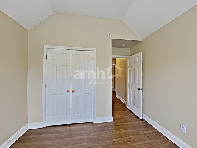 Building Photo - 2098 Prescott Way