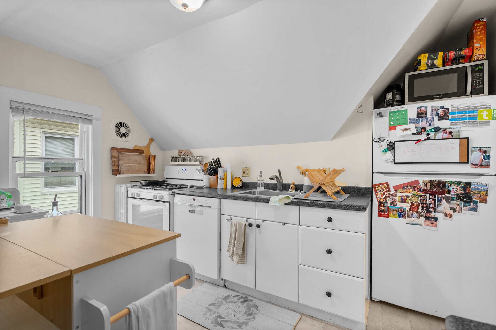 Building Photo - 5 Wenham St