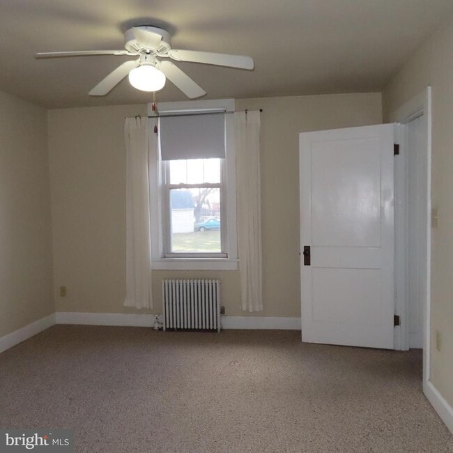 Building Photo - 304 S Coldbrook Ave