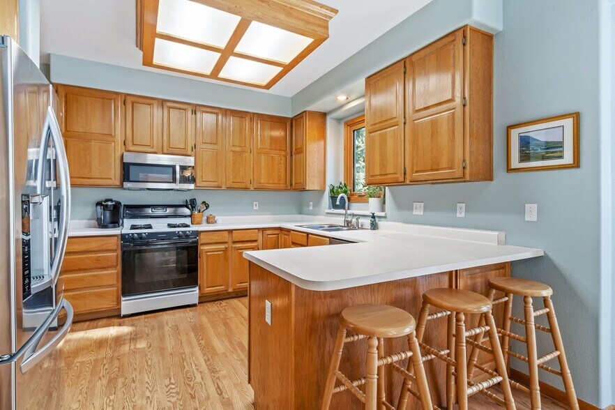 Building Photo - 3761 Bromley Dr