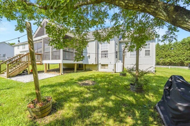 Building Photo - 2408 Ruffin Dr