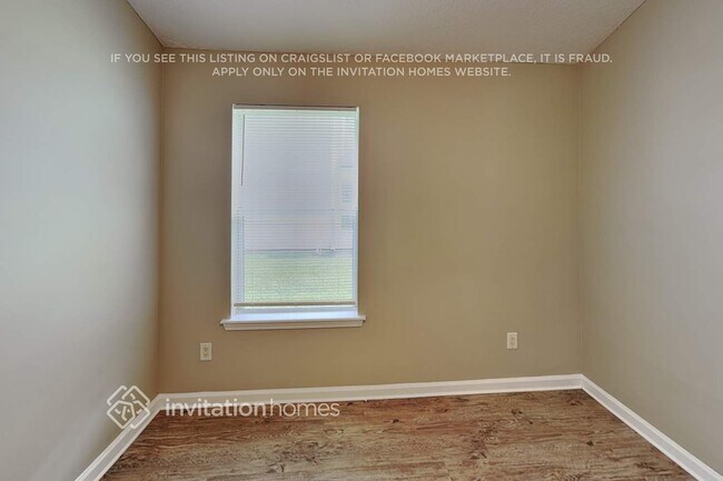 Building Photo - 1033 Dunstable Ln