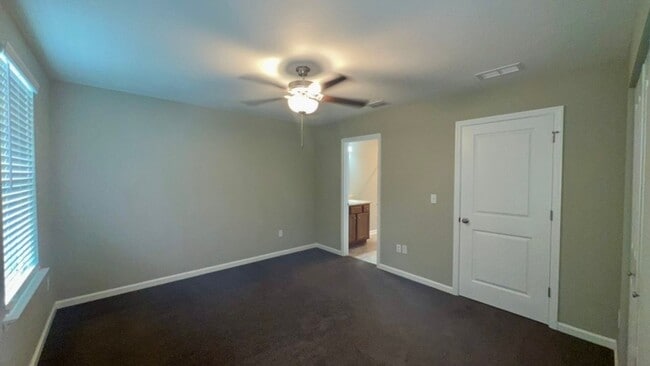 Building Photo - Stylish 3/3 Condo Minutes from FSU, FAMU & TSC—Prime Location!
