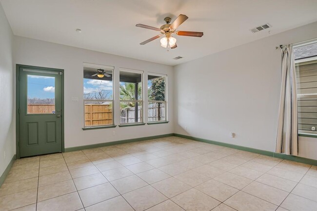 Building Photo - 10020 Wading Pool Path