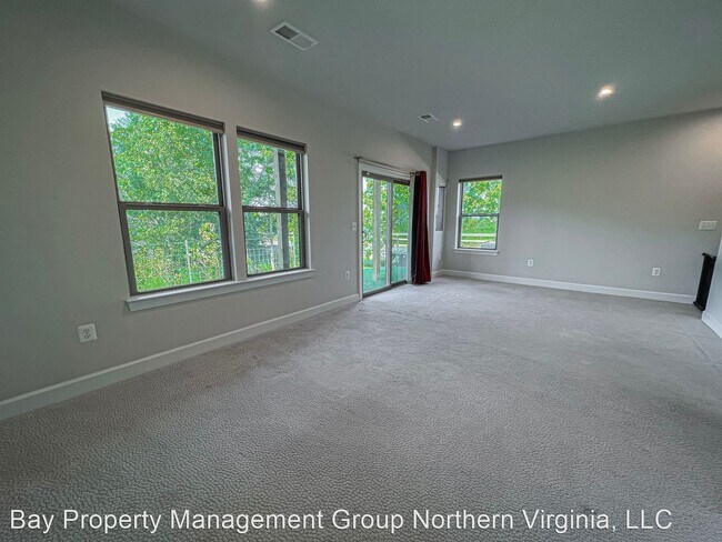 Building Photo - 3 br, 3.5 bath House - 10605 Speiden Trail