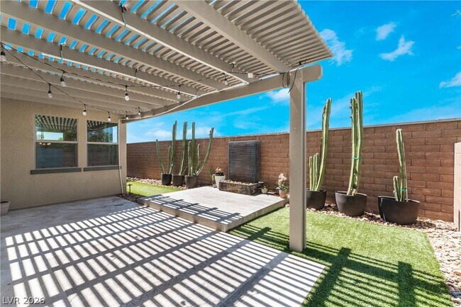 Building Photo - 6933 Whisper Canyon Pl