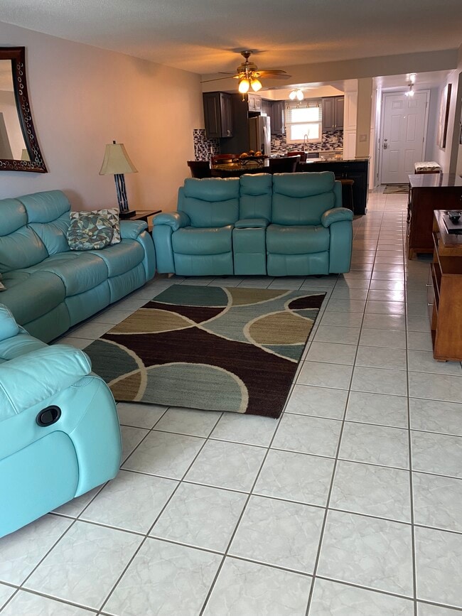 Building Photo - 5555 Gulf Blvd