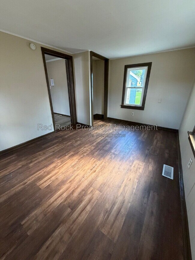 Building Photo - 1147 McKinley Ave