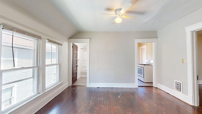 Building Photo - 3865 W 16th St
